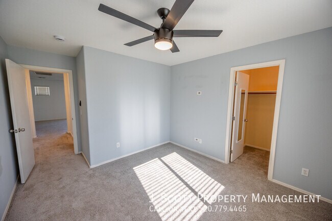 Building Photo - 12209 W Washington St