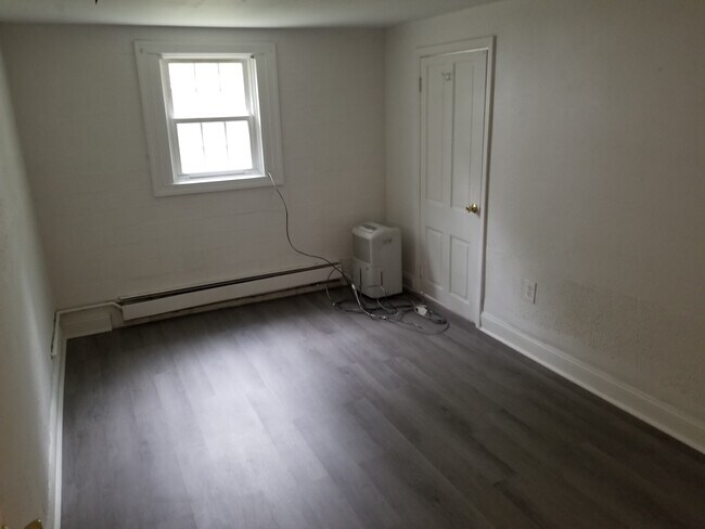 Building Photo - 15 N Royal St