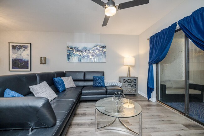 Building Photo - 502 Windsong Cir