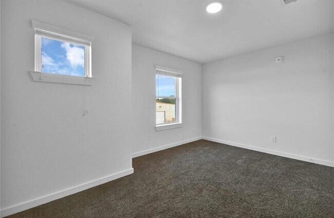 Building Photo - 12603 Telge Rd