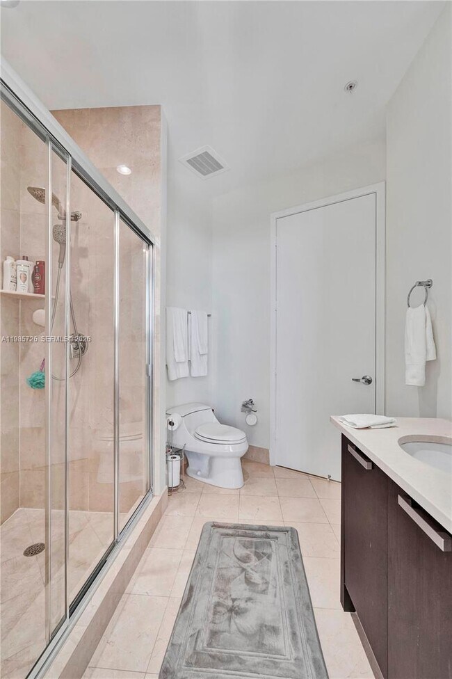 Building Photo - 18101 Collins Ave