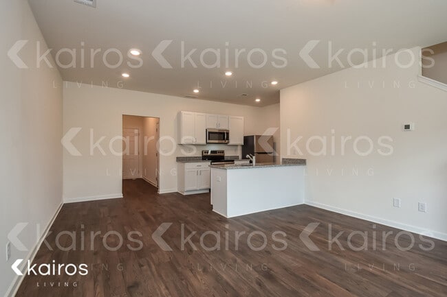 Building Photo - 123 Dudley Wy