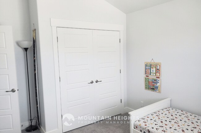 Building Photo - 3861 Spring Brook Ln