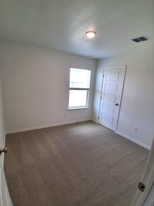 Building Photo - 2600 Trimmier Rd