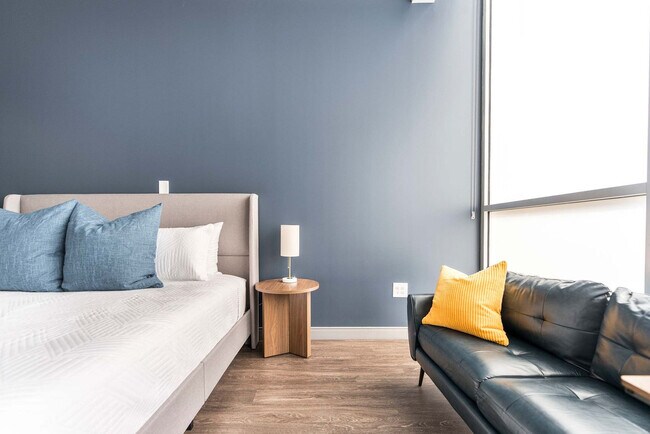 Building Photo - 781 Spring St