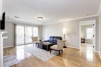 Building Photo - 15307 Diamond Cove Terrace