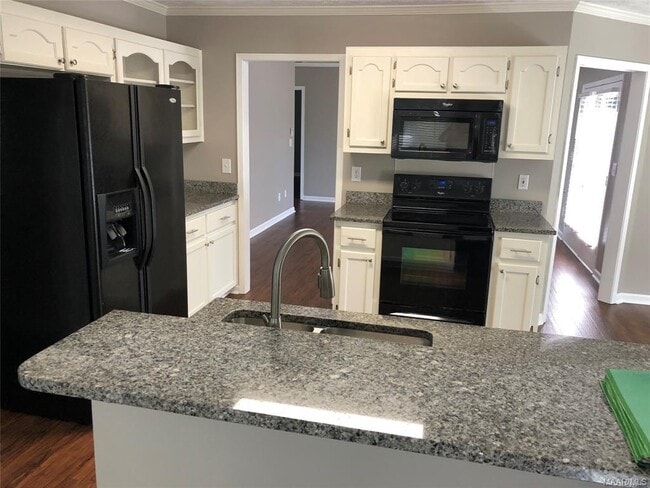 Building Photo - 115 Melvina Pl