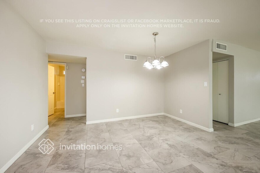 Building Photo - 6838 W Ocotilla Ln