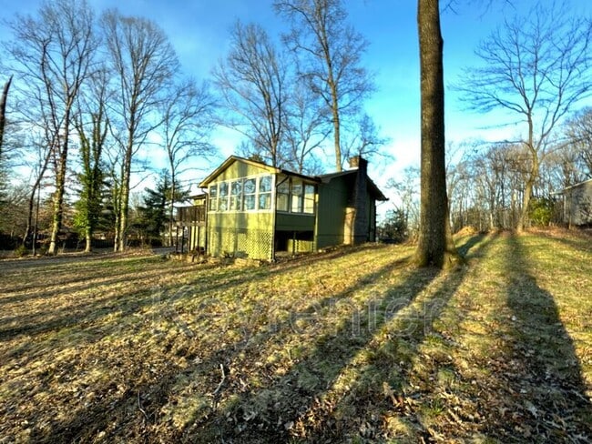 Building Photo - 303 Highstone Ln