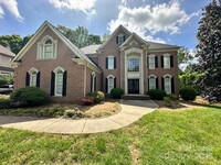 Building Photo - 14941 Ballantyne Country Club Dr