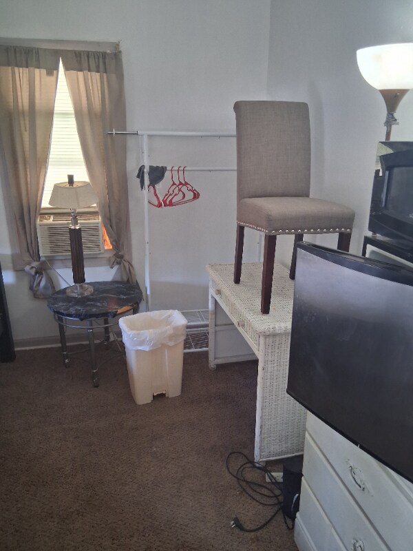 Building Photo - 5730 Jackson Ave