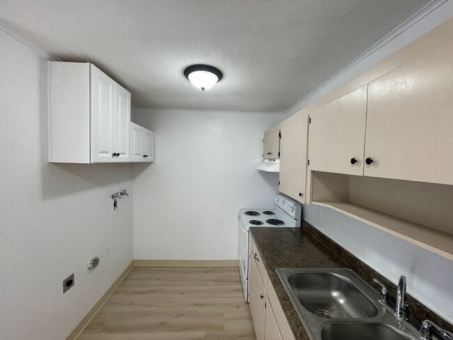 Building Photo - 1314-1316 Williams [PRM: Marlene] (2)