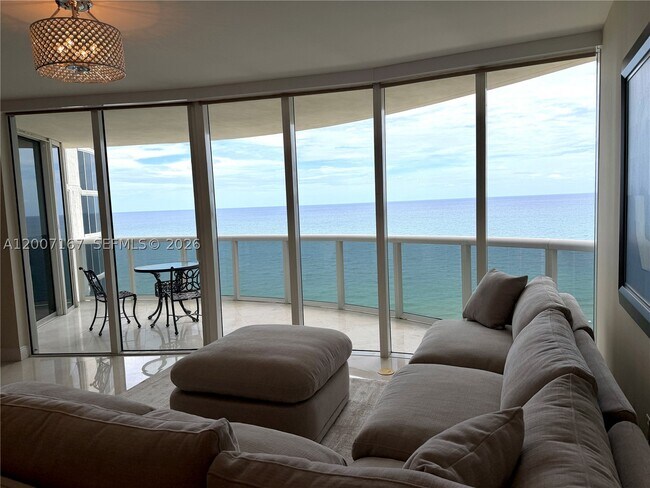 Building Photo - 17201 Collins Ave