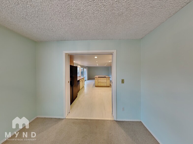 Building Photo - 12446 E Amherst Cir