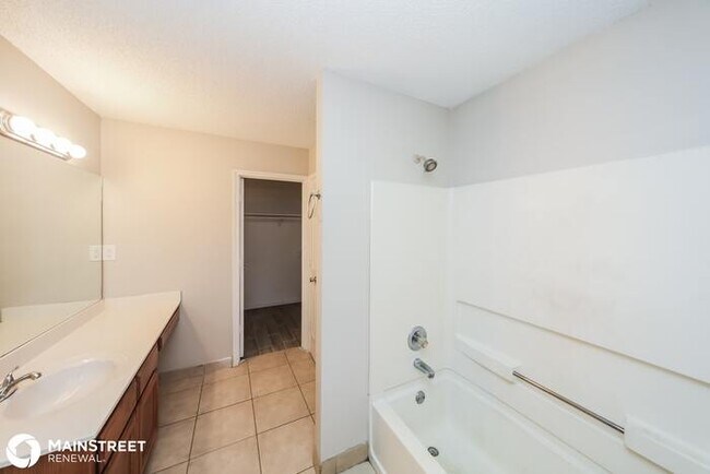 Building Photo - 7041 Tudor Ln, Horn Lake, MS 38637