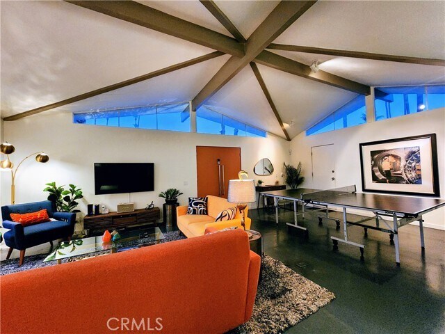 Building Photo - 2499 S Palm Canyon Dr