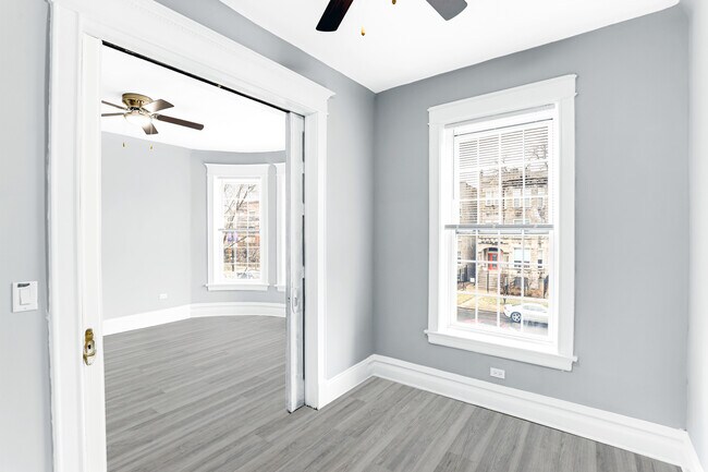 Building Photo - 5341 S Indiana Ave