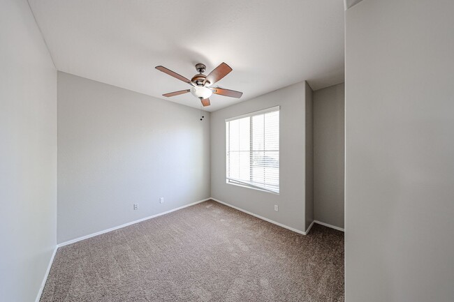Building Photo - Welcome to this spacious 4 bedroom, 2.5 ba...