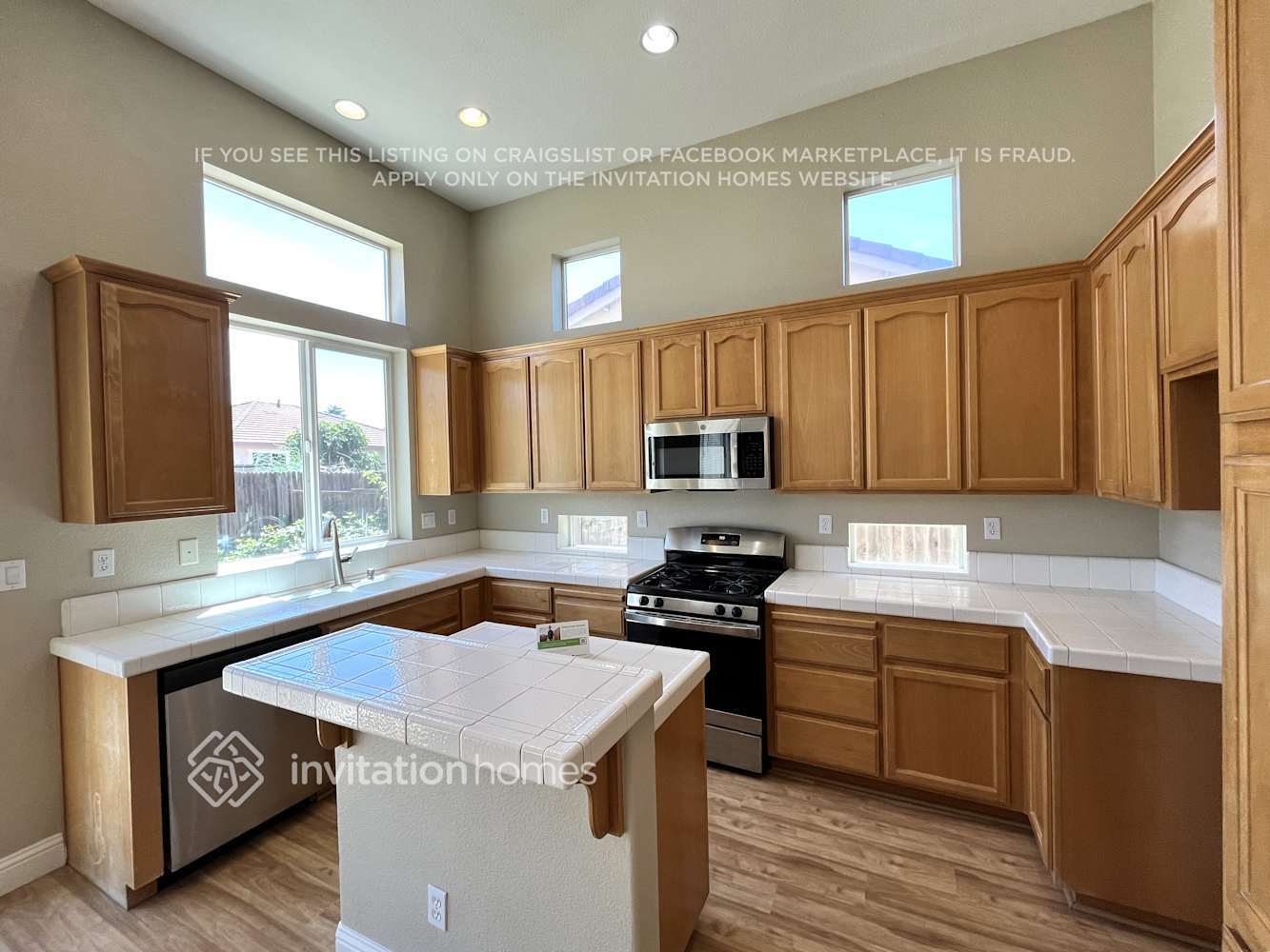 Building Photo - 1740 Cattail Dr