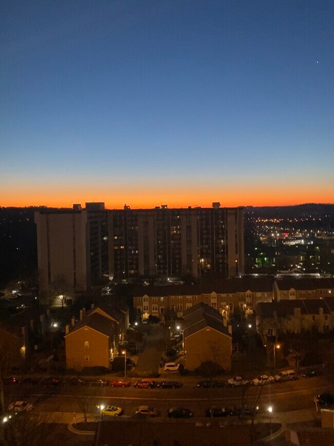 Building Photo - 5340 Holmes Run Pkwy