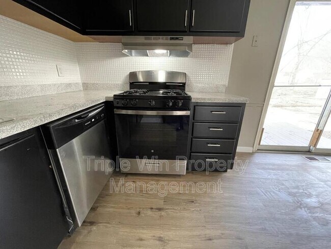 Building Photo - 11923 San Andres Dr