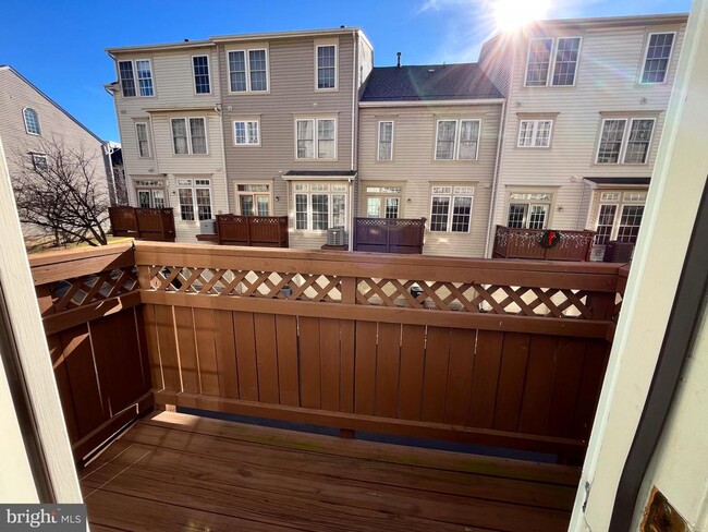 Building Photo - 8179 Skelton Cir