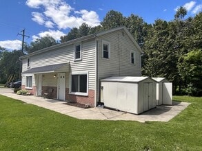 Building Photo - 2969 Devondale Rd