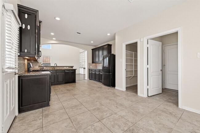 Building Photo - 29914 Secret Cove Ln