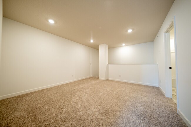 Building Photo - 21618 Orchid Path