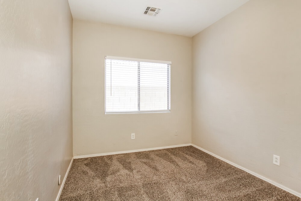 Building Photo - 12917 W Aster Dr