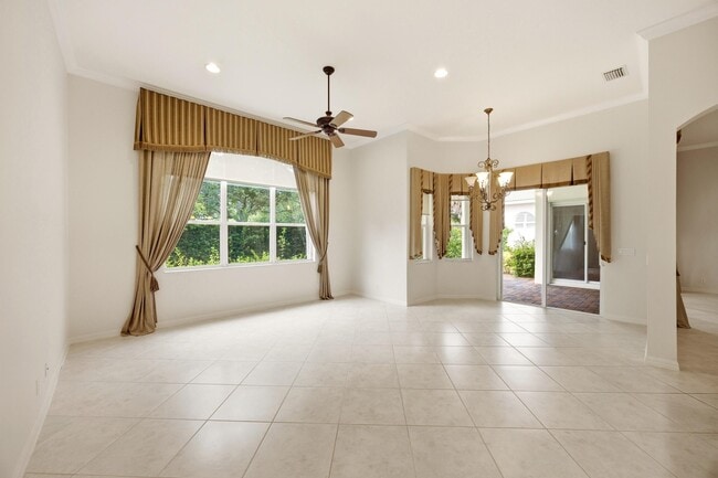 Building Photo - 195 Sedona Way