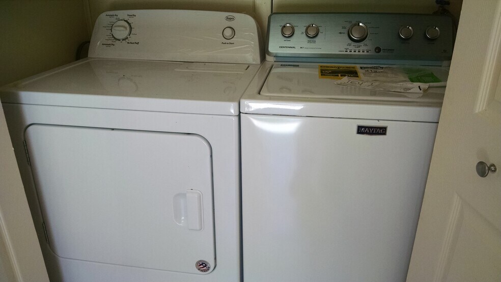 Washing Machines - 742 Storrs Rd