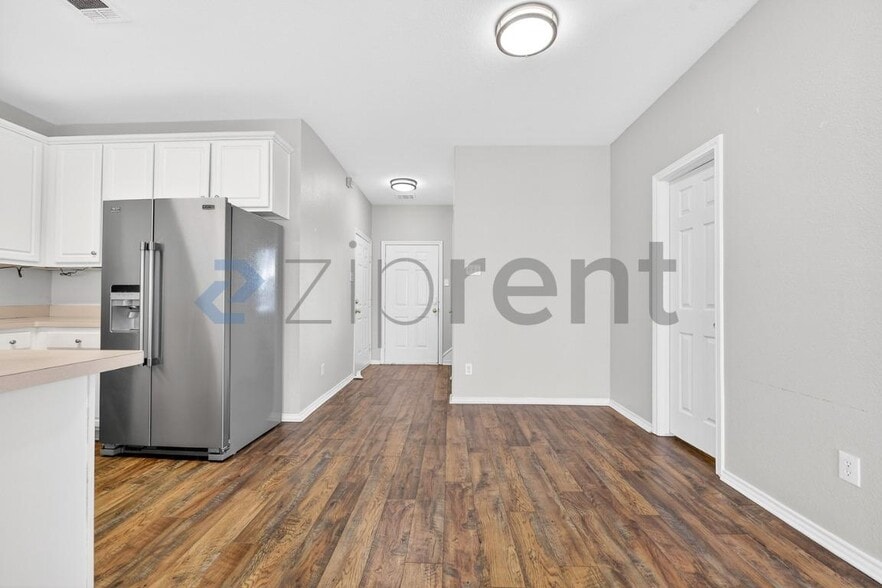 Building Photo - 8797 Holly St