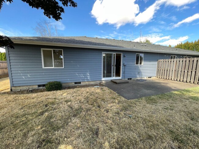 Building Photo - 545