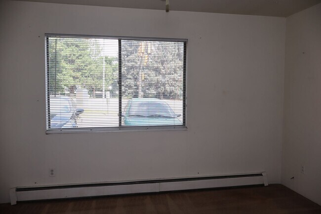 Building Photo - Comfortable Condo Living in Central Fort C...