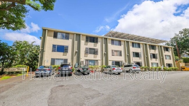 Building Photo - 2050 Nuuanu Ave