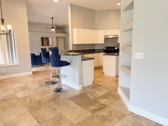 Building Photo - 7534 Coconut Blvd