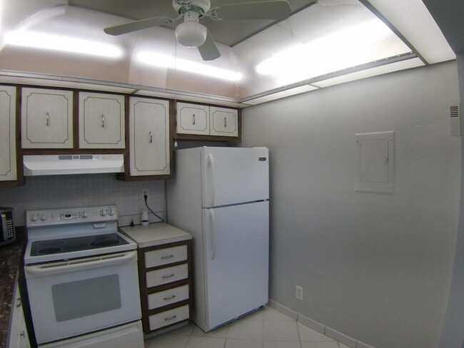 Building Photo - 241 Piedmont F