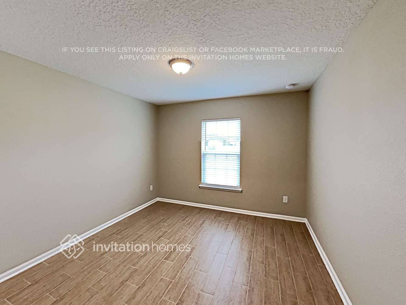 Building Photo - 78 Fallen Oak Tr