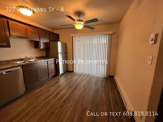 Building Photo - 2 bedroom/ 1 bath apartment in Tomah, WI