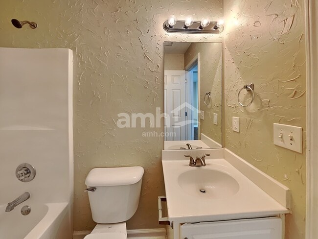 Building Photo - 3900 Village Main St