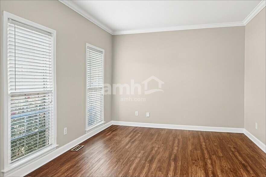 Building Photo - 4524 Kingsgate Ct NW