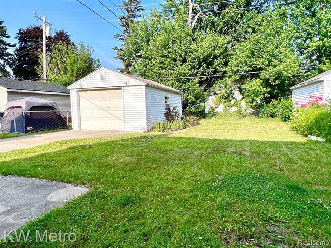 Building Photo - 2038 Mildred St