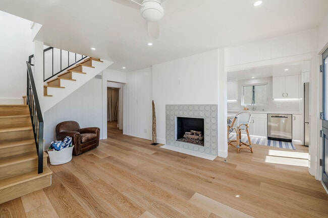 Building Photo - 500 Manhattan Ave