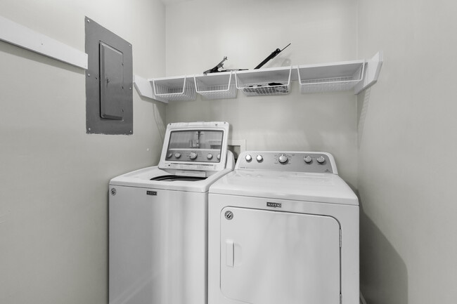 Building Photo - 18 Harbour Walk Townhouses