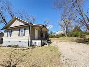 Building Photo - 3bed/2ba House off Hwy 3 near Downtown Kannapolis renovated in 2018