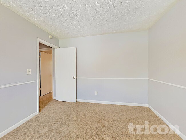 Building Photo - 2637 Cimmaron Trail