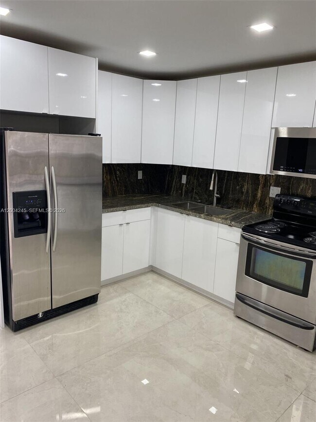 Building Photo - 12227 SW 24th Terrace