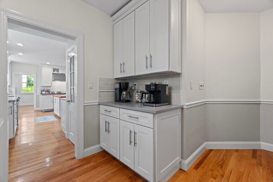 Building Photo - 91 Algonquin Rd