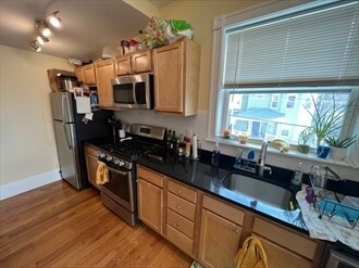 Building Photo - 50 Lowell St